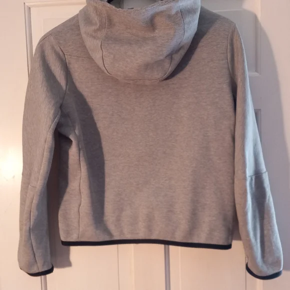 Boys Nike Tech Fleece - Picture 3 of 3